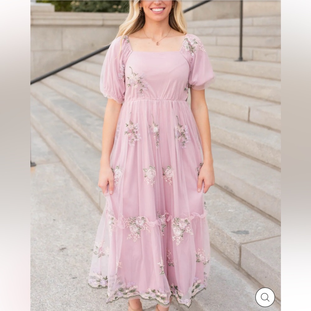 Elegant Pink Floral Maxi Dress